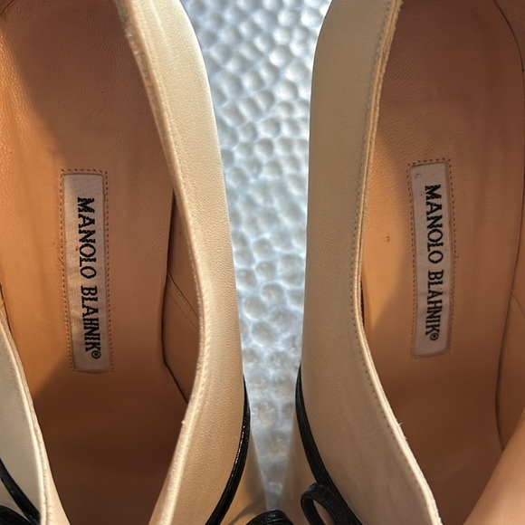 Manola Blahnik stiletto heels Authentic - Picture 2 of 5